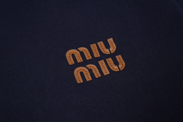 ブランドパーカー細部ディテール